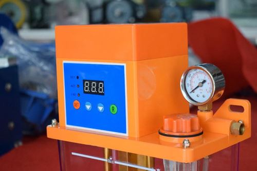 【】批發銷售注油機 注塑機潤滑油泵,機床自動潤滑泵 數顯